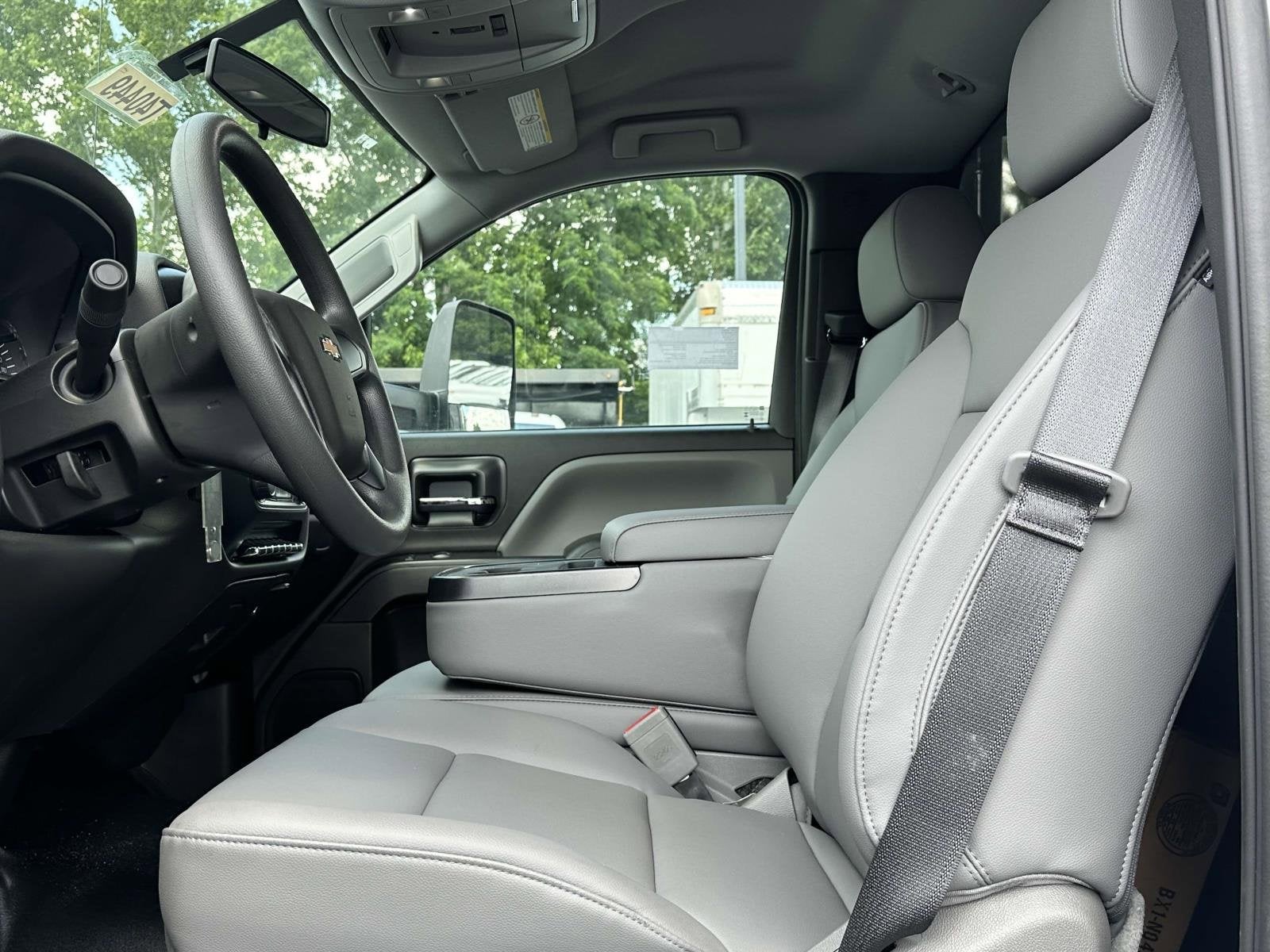 2024 Chevrolet Silverado 5500 HD Work Truck