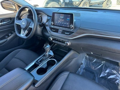 2023 Nissan Altima SV FWD