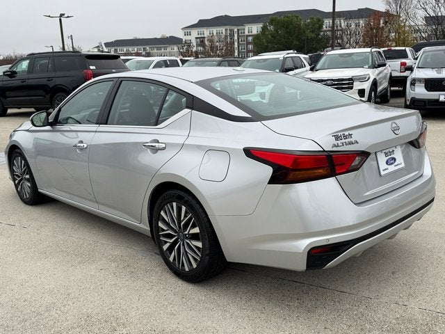 2023 Nissan Altima SV FWD