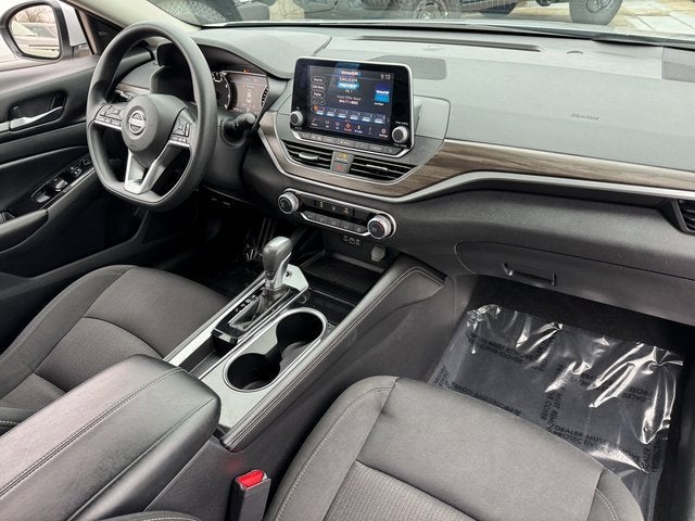 2023 Nissan Altima SV FWD