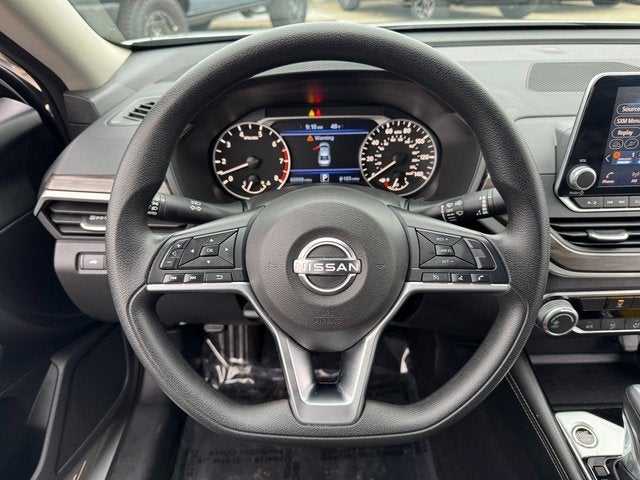 2023 Nissan Altima SV FWD