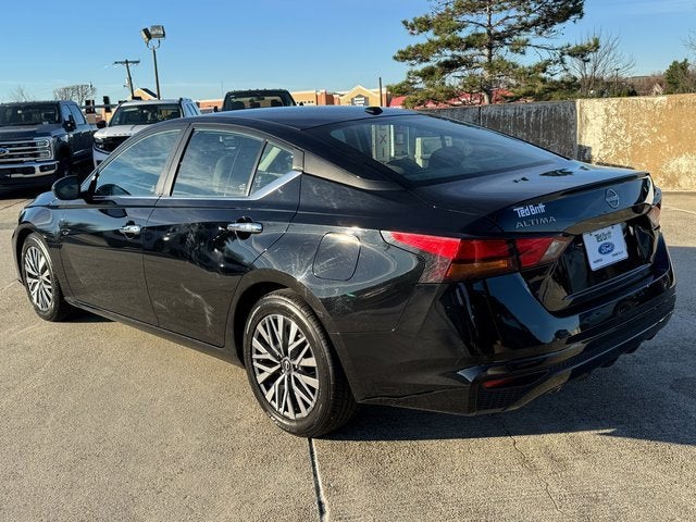 2023 Nissan Altima SV FWD