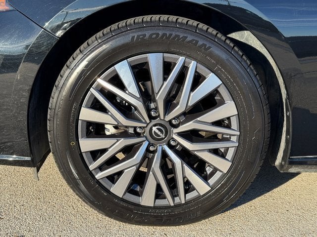 2023 Nissan Altima SV FWD