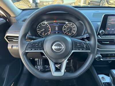 2023 Nissan Altima SV FWD