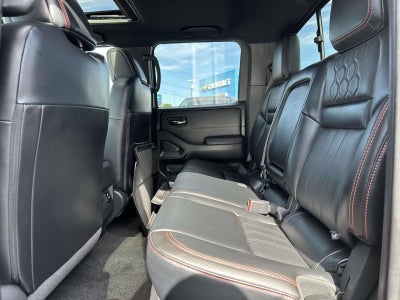 2023 Nissan Frontier Crew Cab PRO-4X 4x4