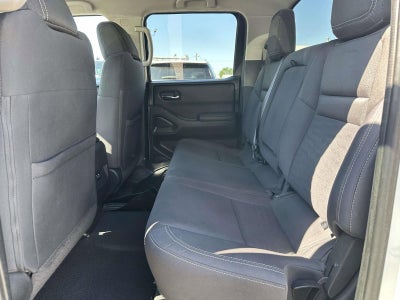 2022 Nissan Frontier Crew Cab SV 4x4
