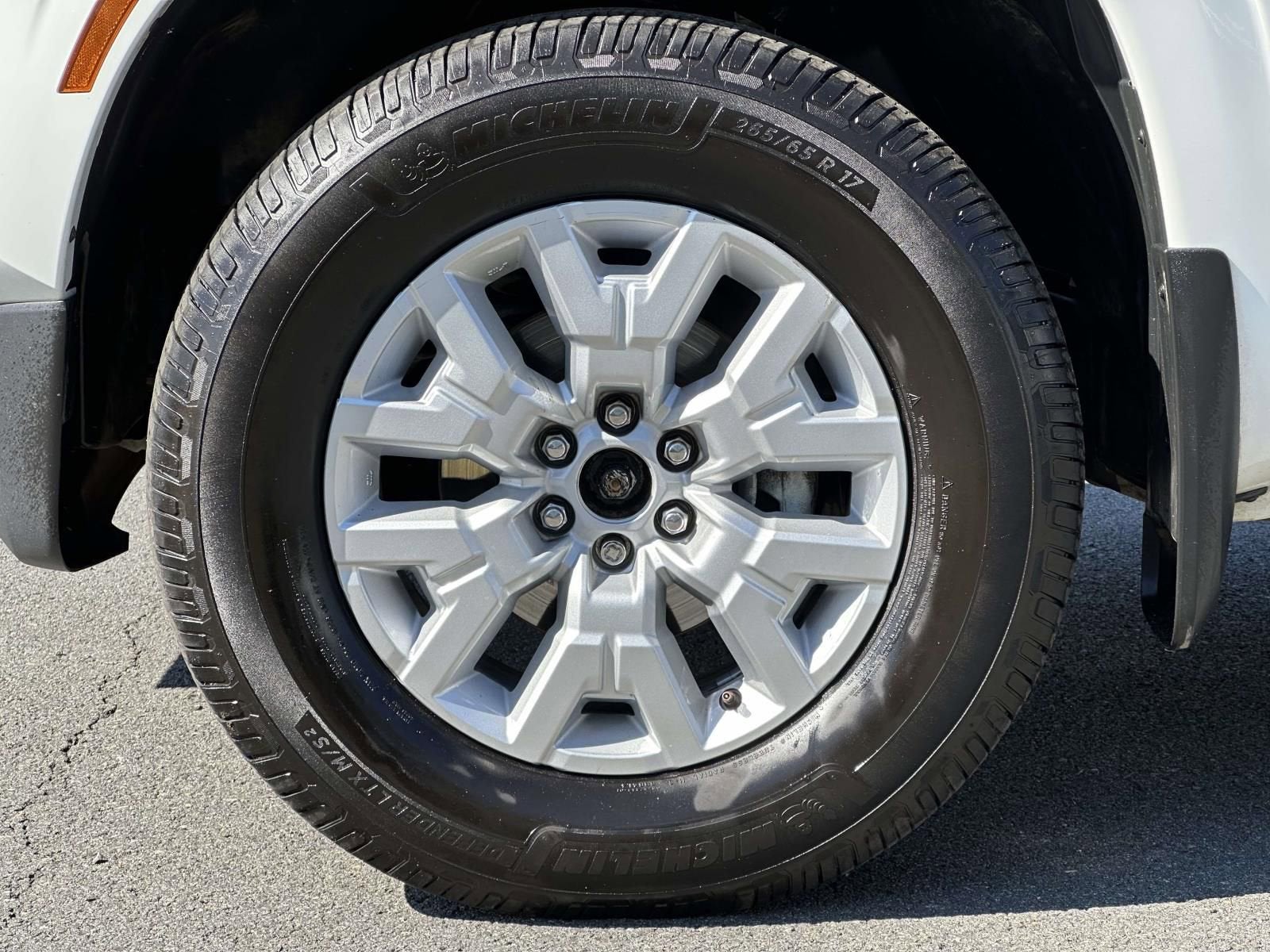 2022 Nissan Frontier Crew Cab SV 4x4