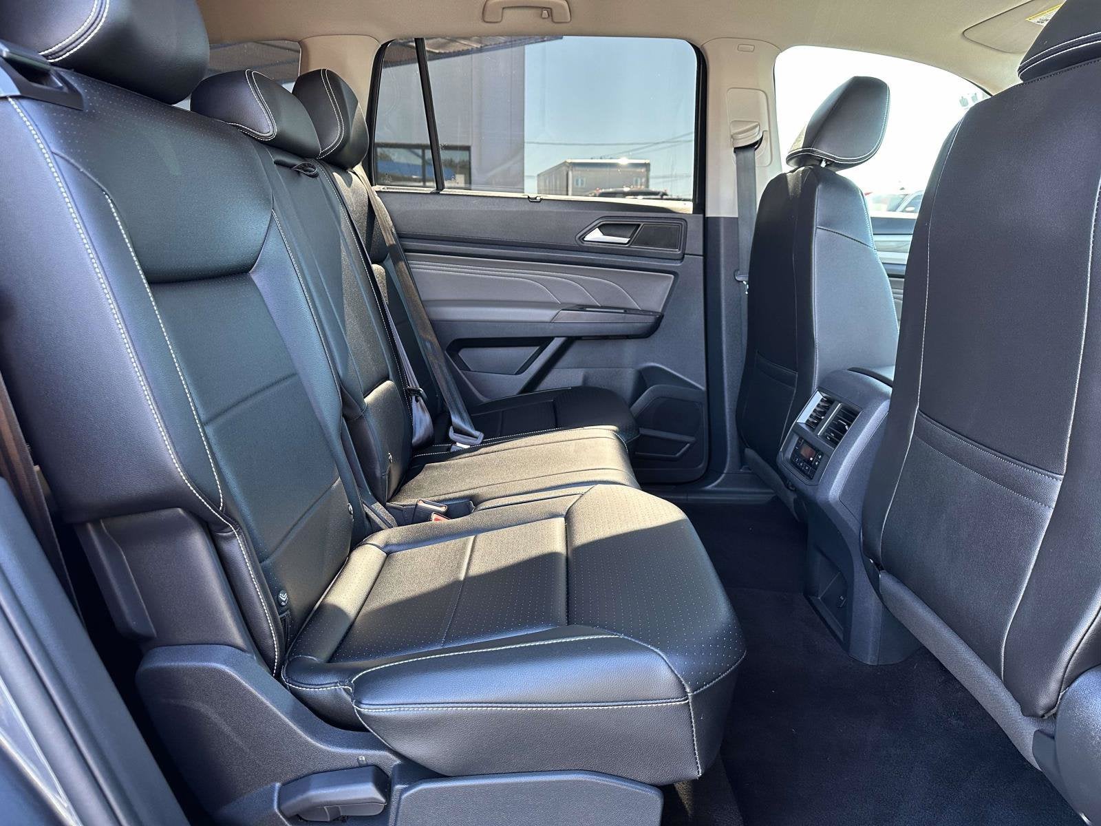 2023 Volkswagen Atlas 2.0T SE