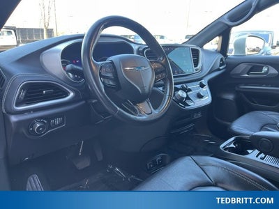 2021 Chrysler Pacifica Hybrid Touring L