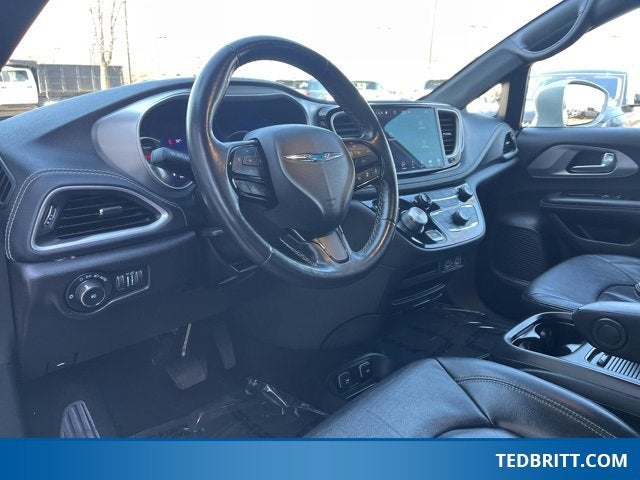 2021 Chrysler Pacifica Hybrid Touring L