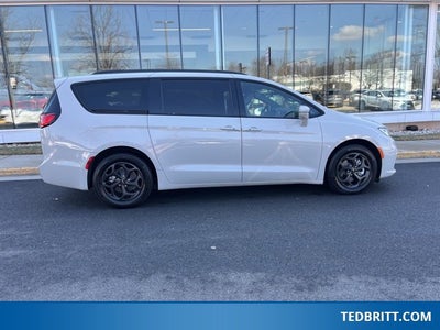 2021 Chrysler Pacifica Hybrid Touring L
