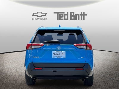 2020 Toyota RAV4 LE