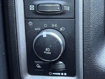2017 RAM 1500 Express Crew Cab 4x4 5'7" Box