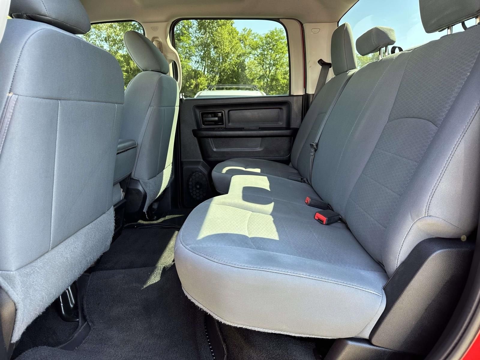 2017 RAM 1500 Express Crew Cab 4x4 5'7" Box