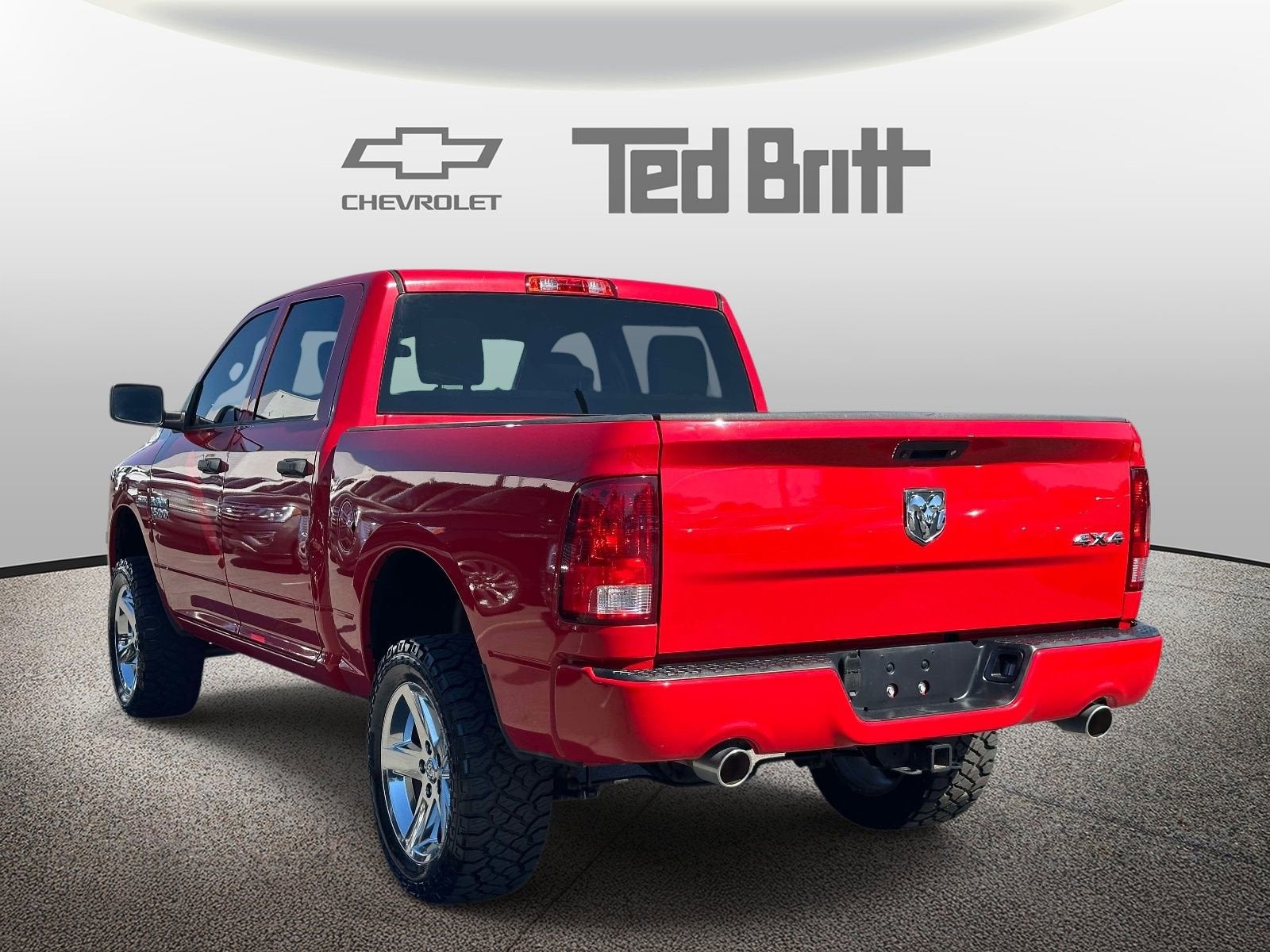 2017 RAM 1500 Express Crew Cab 4x4 5'7" Box