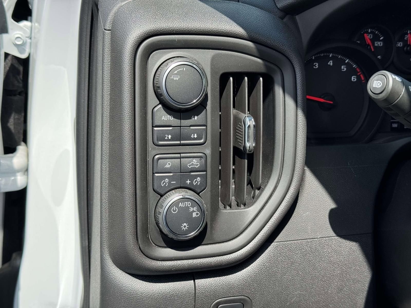 2025 Chevrolet Silverado 1500 WT