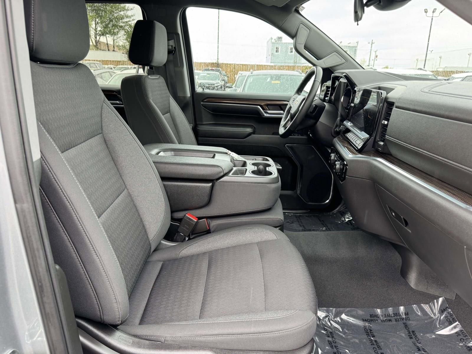 2023 Chevrolet Silverado 1500 LT (2FL)