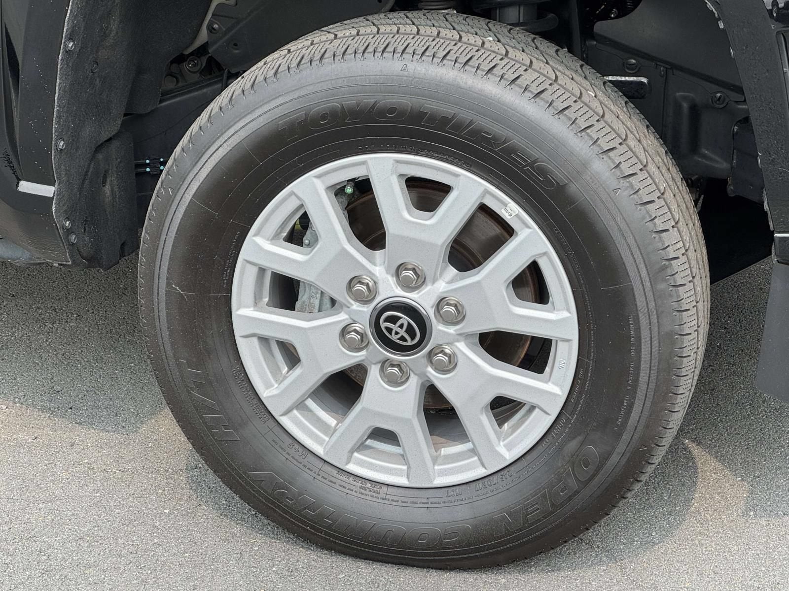 2025 Toyota Tacoma SR
