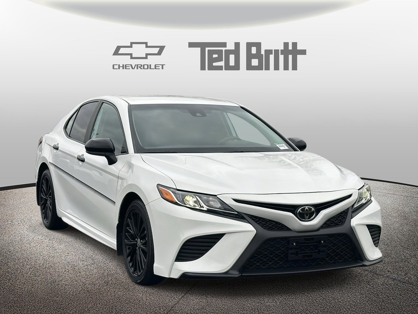 2020 Toyota Camry SE Nightshade Edition