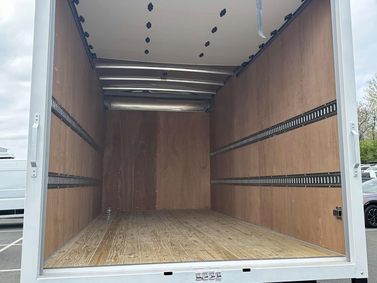 2024 Chevrolet Low Cab Forward 4500 Base