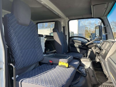 2025 Chevrolet Low Cab Forward 5500 XG Base