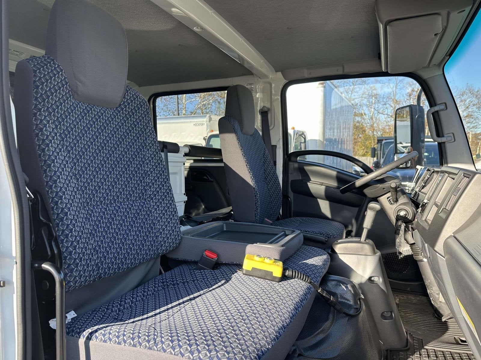 2025 Chevrolet Low Cab Forward 5500 XG Base