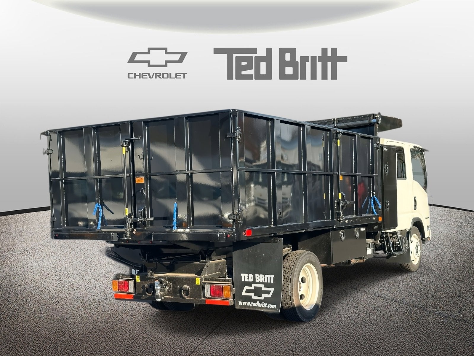 2025 Chevrolet Low Cab Forward 5500 XG Base