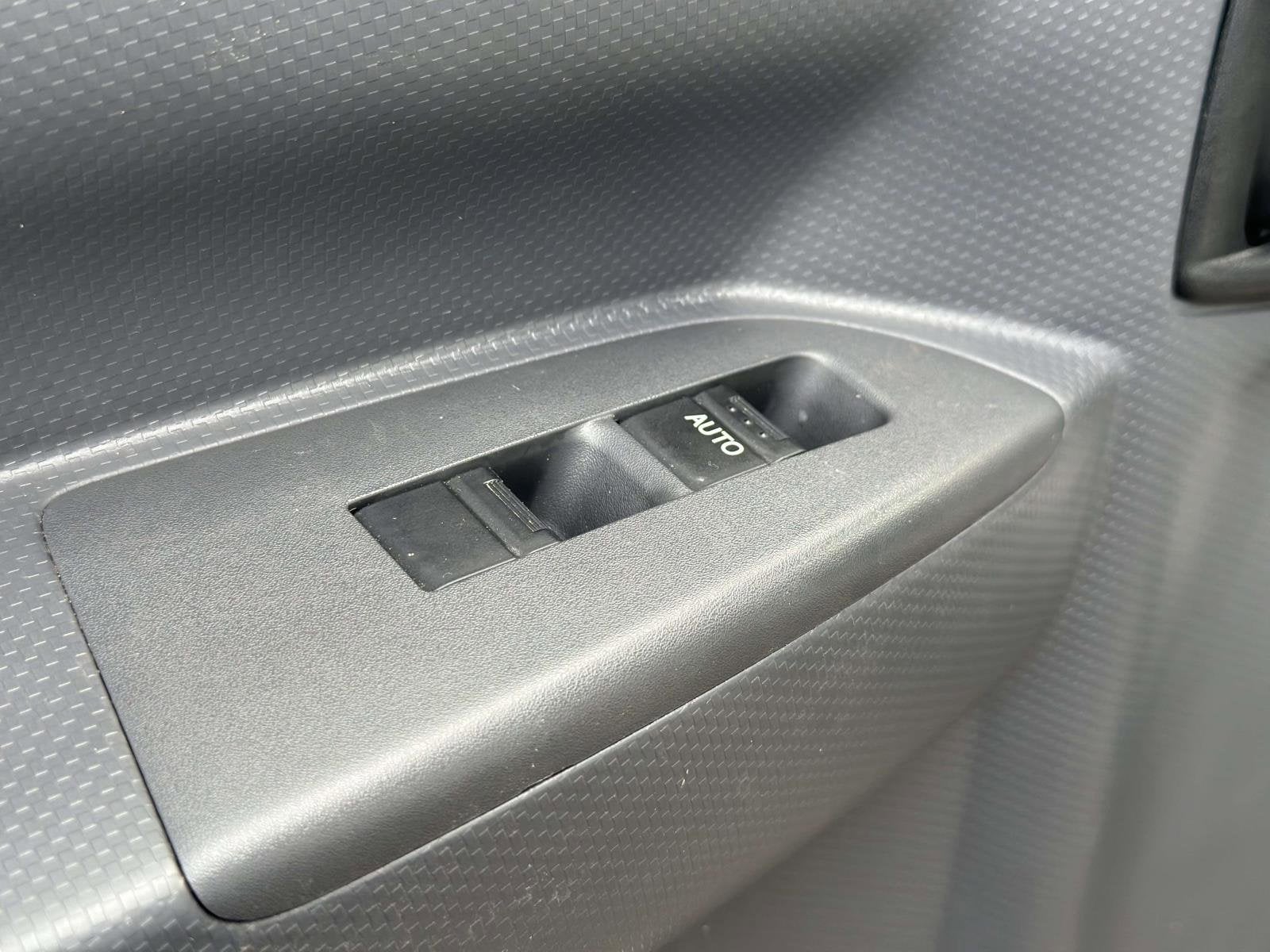 2025 Chevrolet Low Cab Forward 5500 XG Base