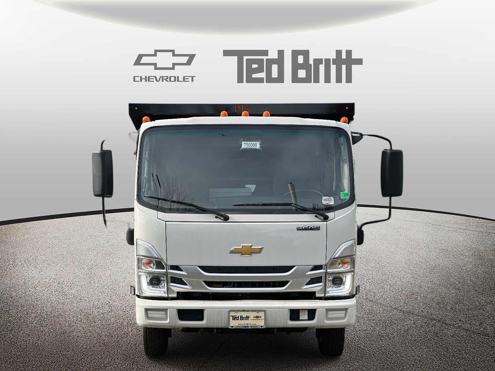 2025 Chevrolet Low Cab Forward 5500 XG Base
