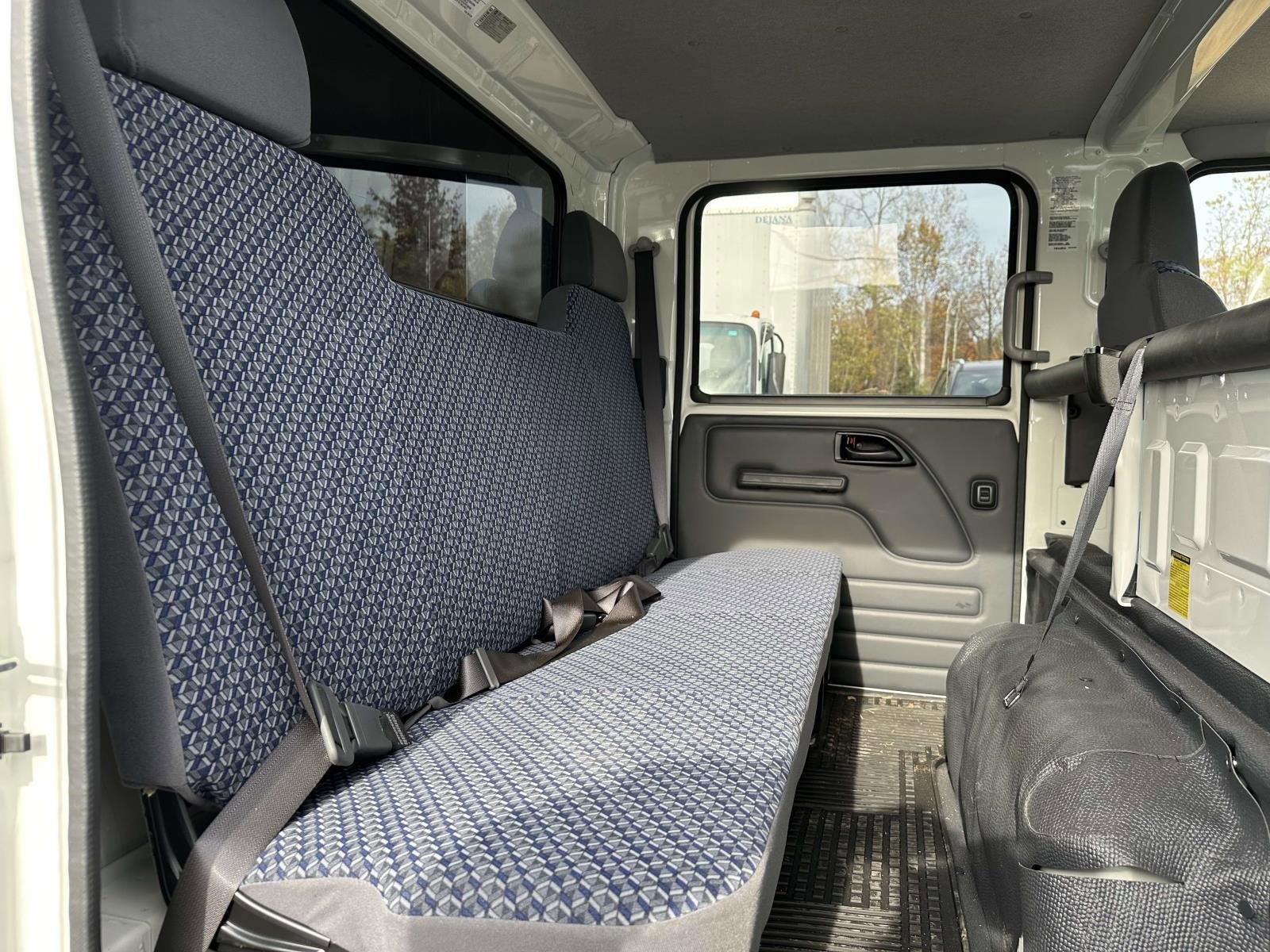 2025 Chevrolet Low Cab Forward 5500 XG Base