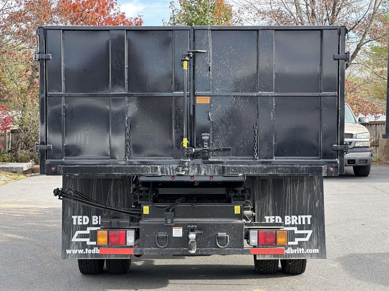 2025 Chevrolet Low Cab Forward 5500 XG Base