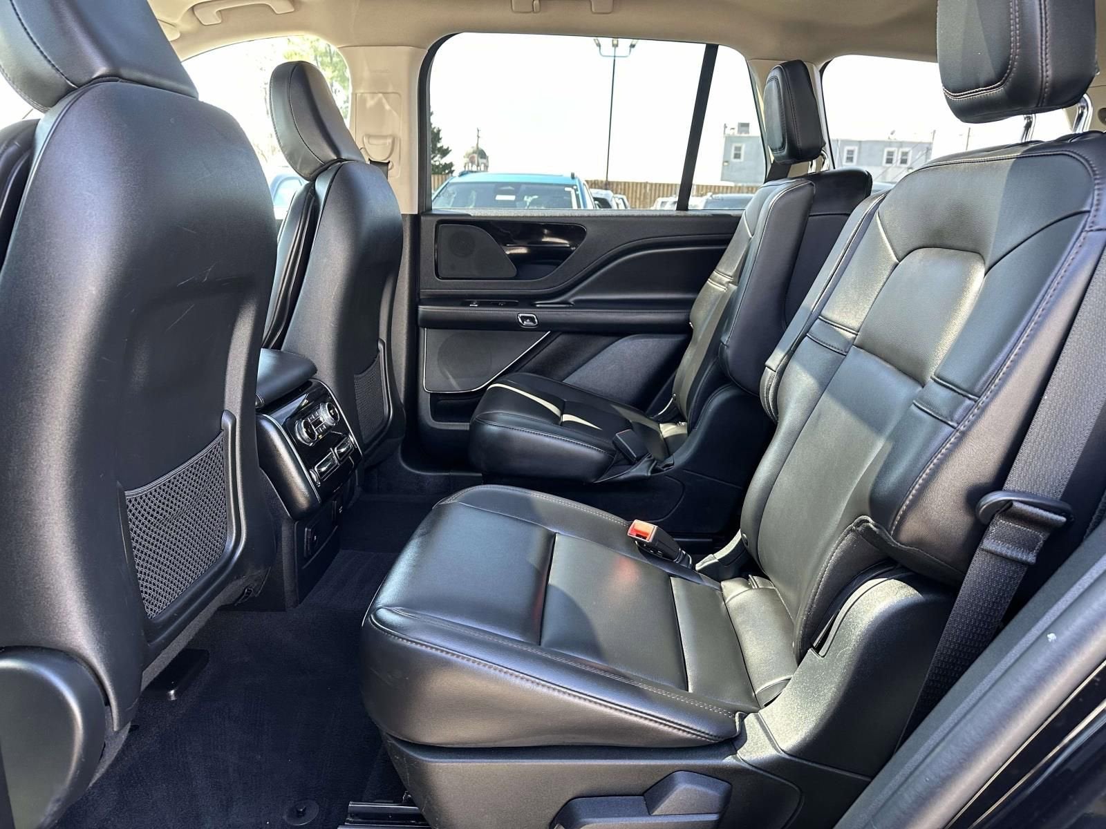 2023 Lincoln Aviator Standard