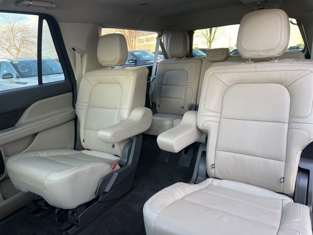 2022 Lincoln Navigator L Reserve