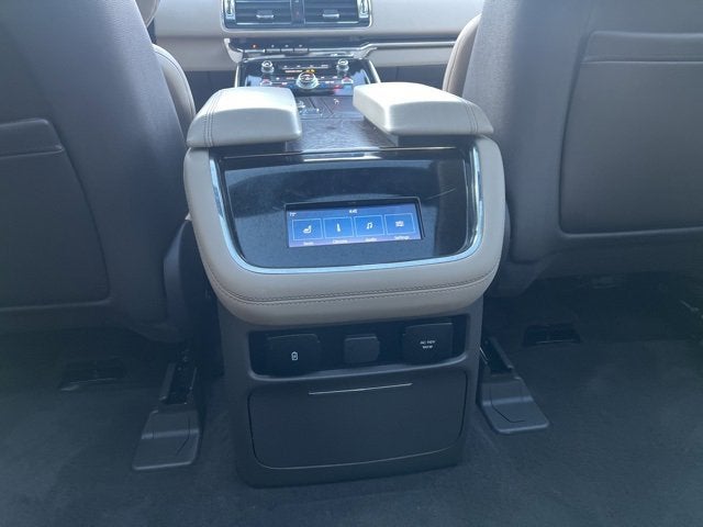 2022 Lincoln Navigator L Reserve