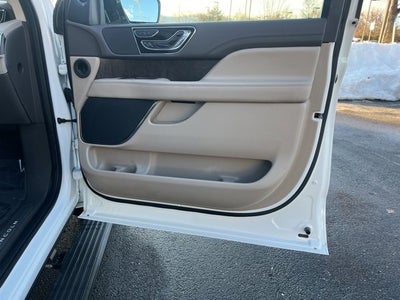 2022 Lincoln Navigator L Reserve