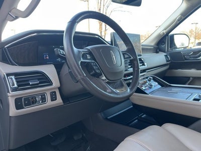 2022 Lincoln Navigator L Reserve