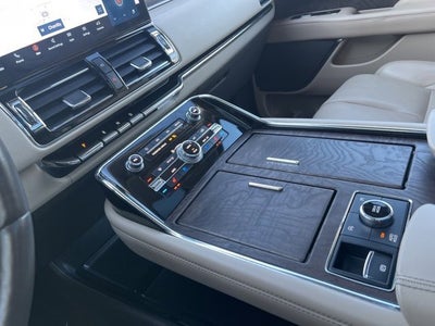 2022 Lincoln Navigator L Reserve