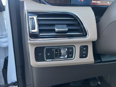 2022 Lincoln Navigator L Reserve