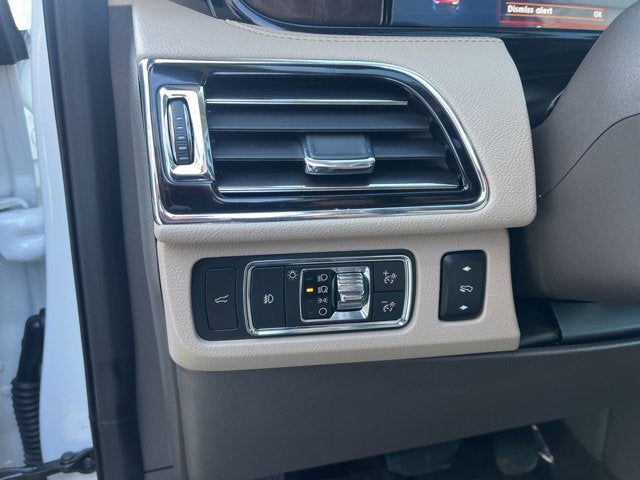 2022 Lincoln Navigator L Reserve