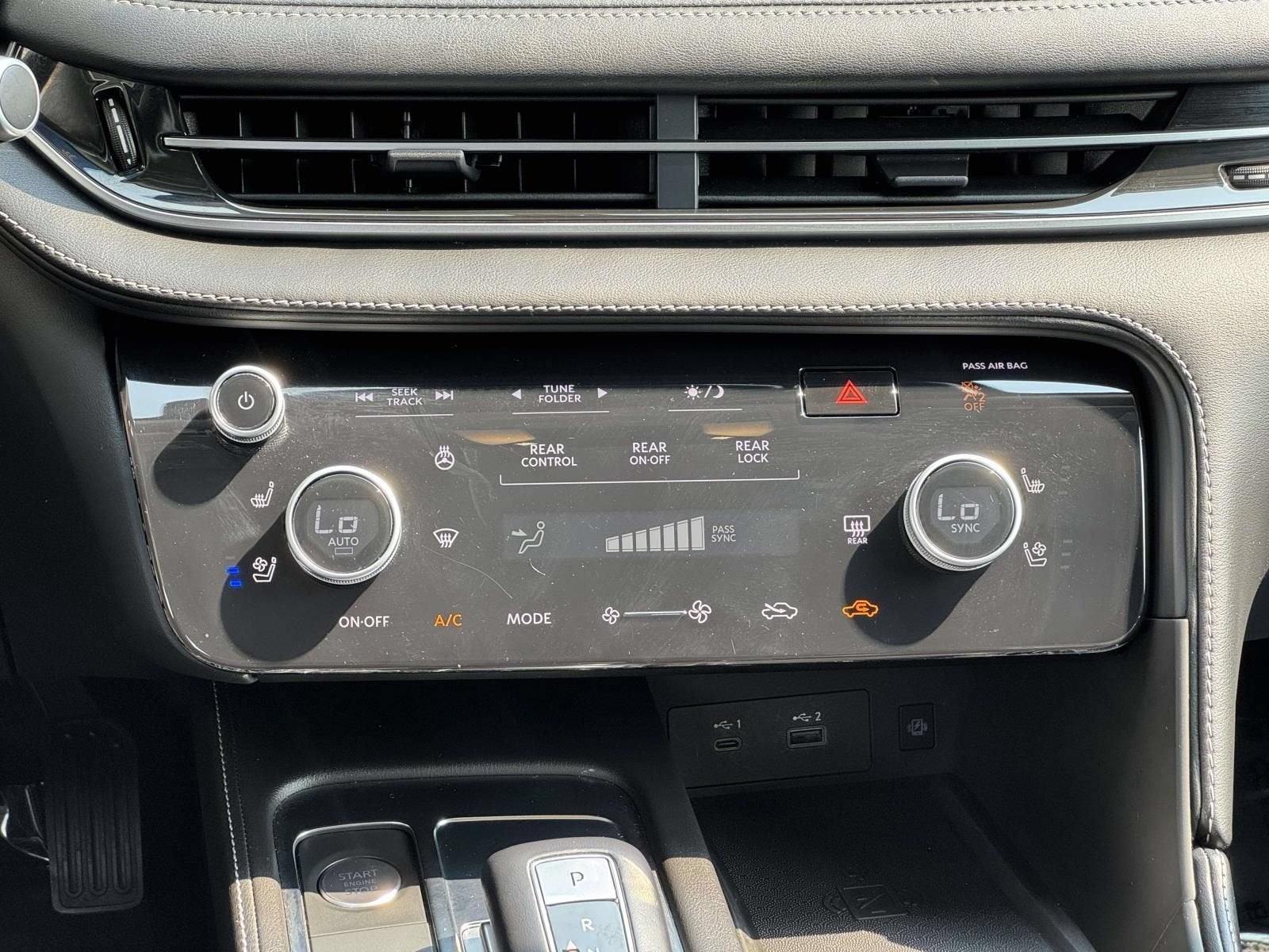 2023 INFINITI QX60 LUXE AWD