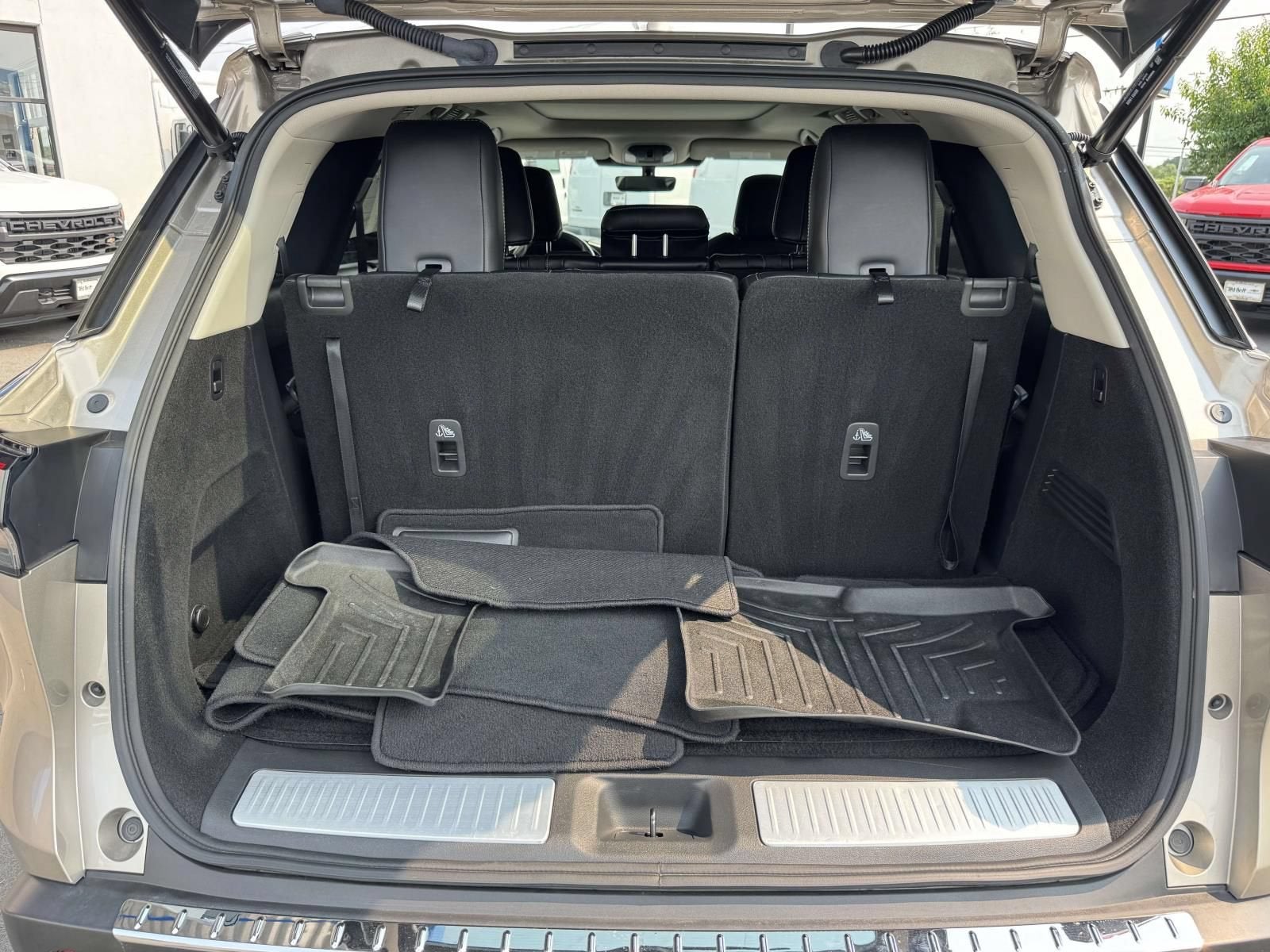 2023 INFINITI QX60 LUXE AWD
