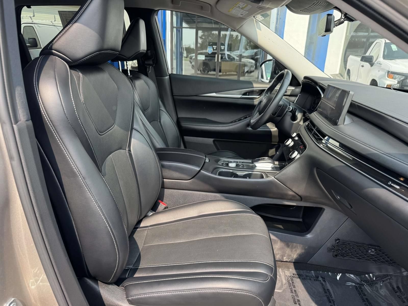 2023 INFINITI QX60 LUXE AWD