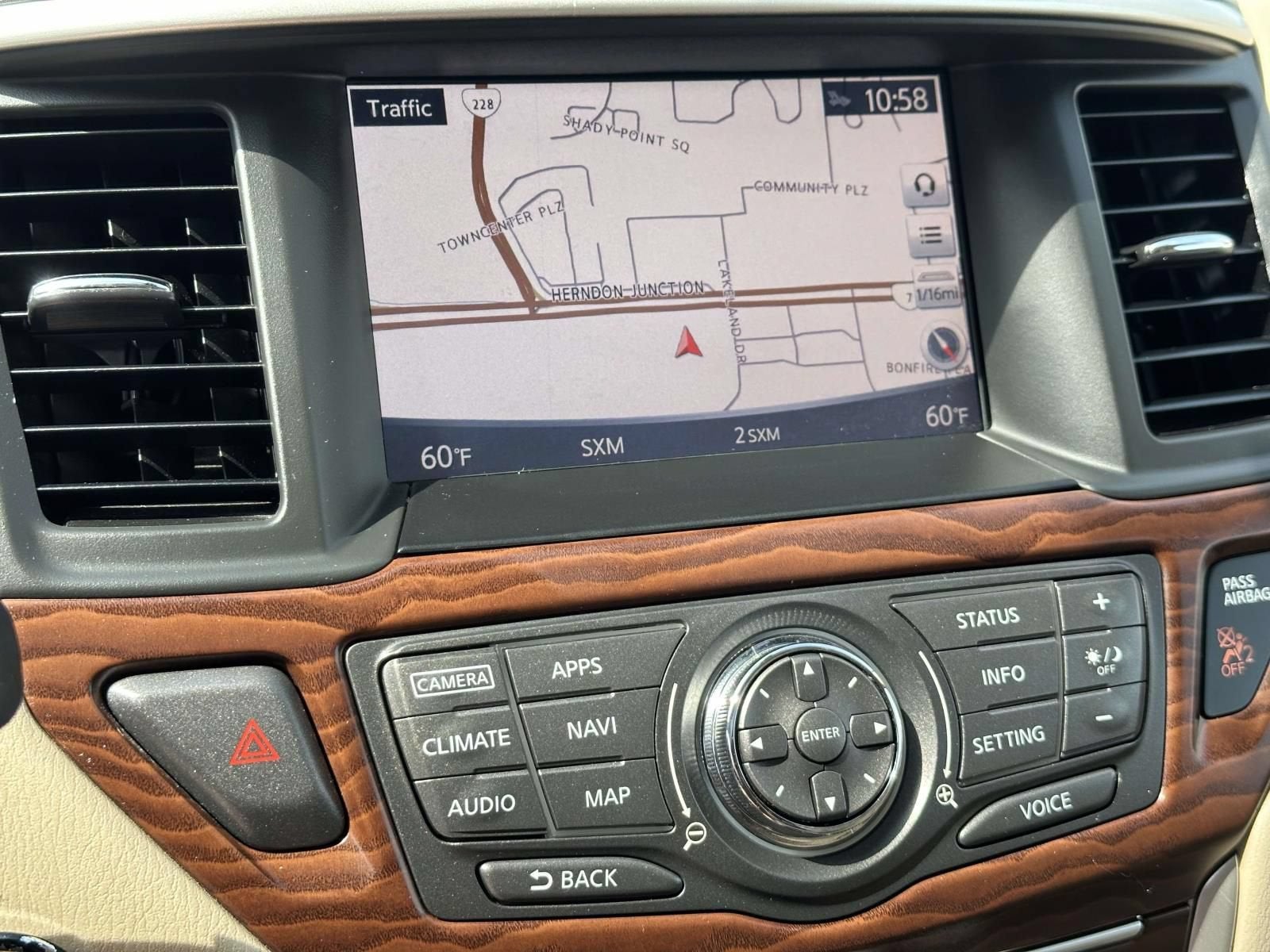 2017 Nissan Pathfinder Platinum