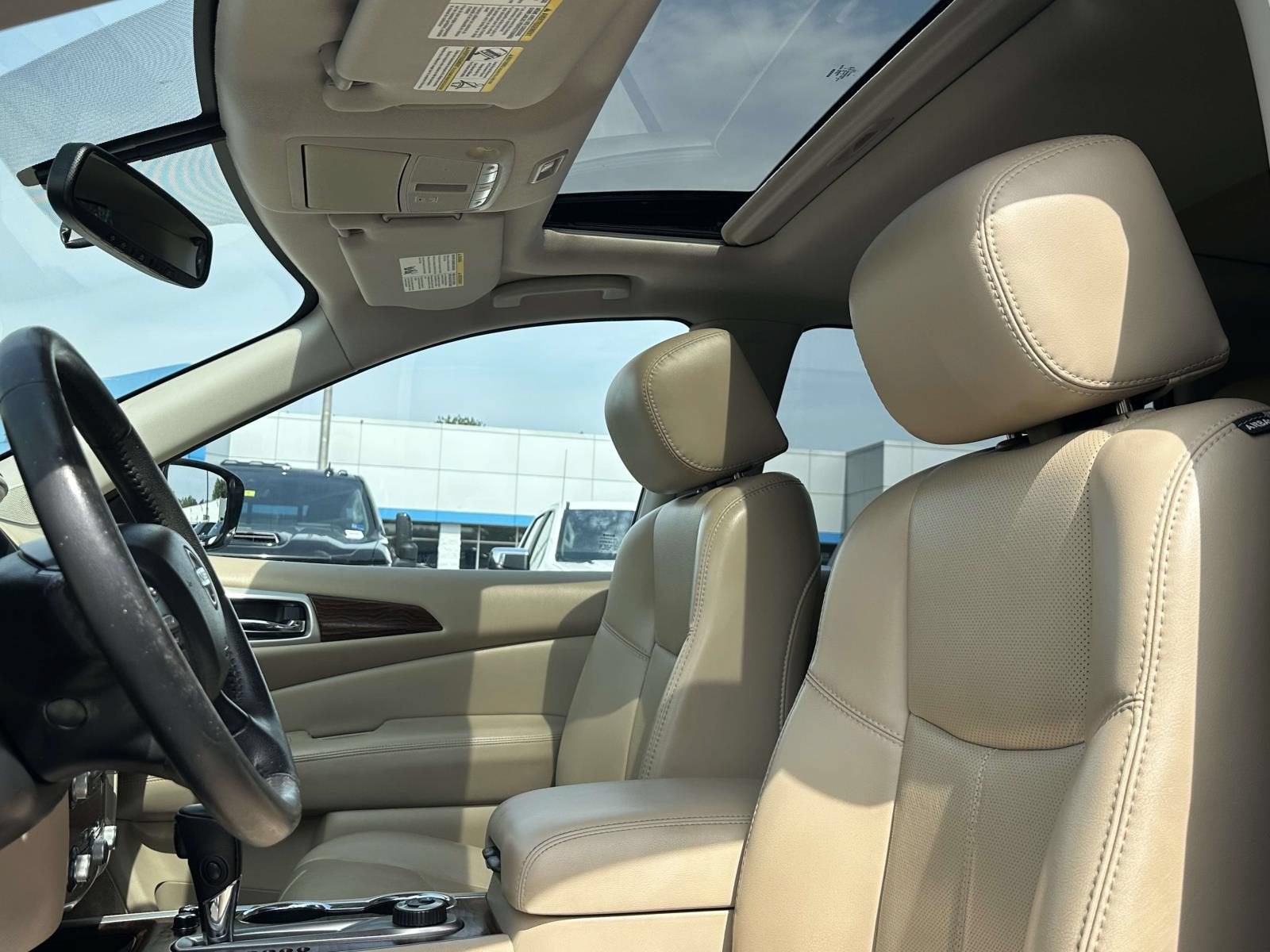 2017 Nissan Pathfinder Platinum