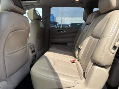 2017 Nissan Pathfinder Platinum