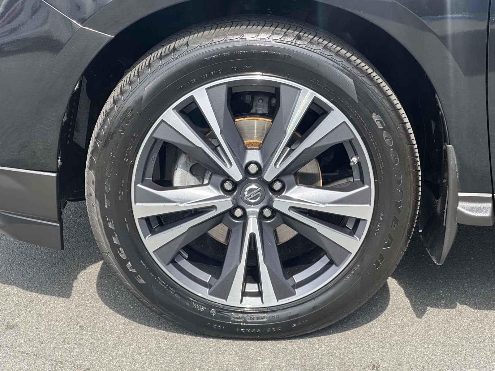 2017 Nissan Pathfinder Platinum