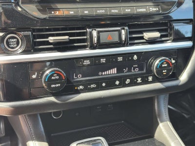 2022 Nissan Pathfinder SL 4WD