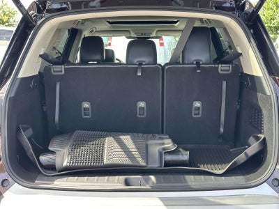 2022 Nissan Pathfinder SL 4WD