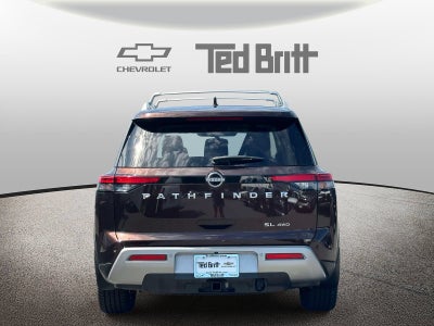 2022 Nissan Pathfinder SL 4WD