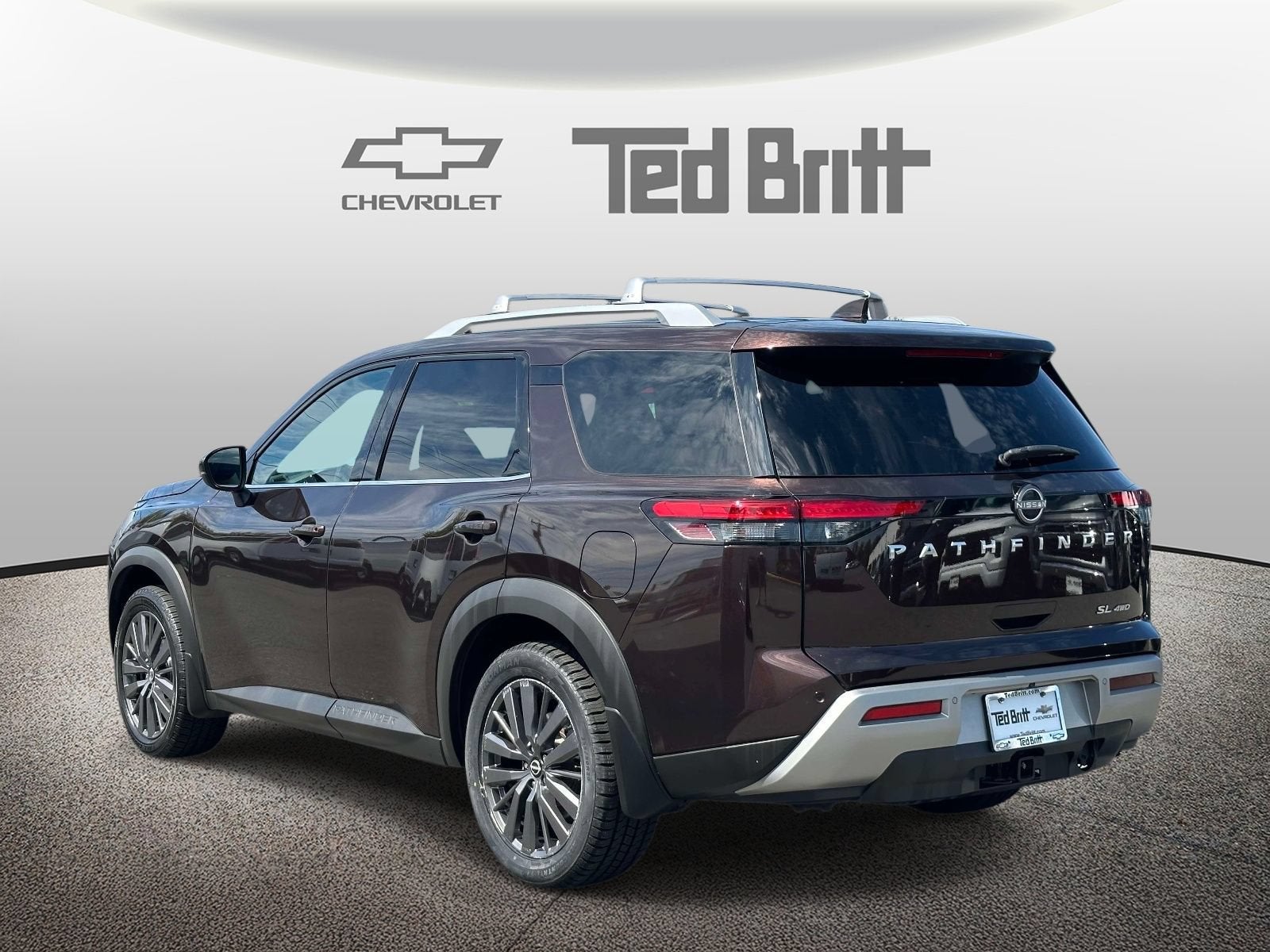 2022 Nissan Pathfinder SL 4WD